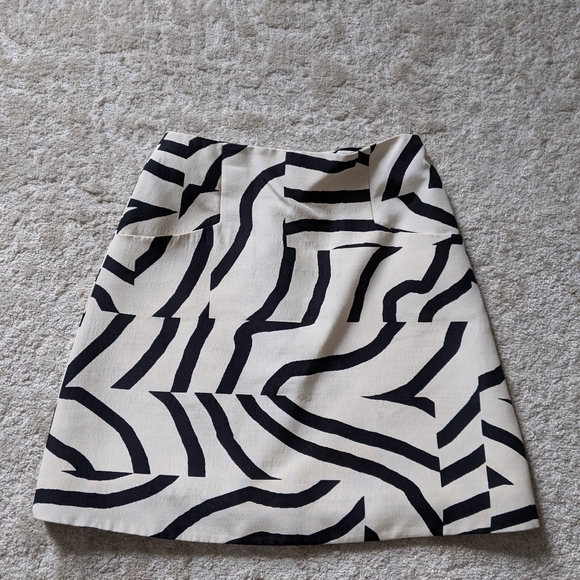 Black and white patterned Tibi mini skirt size 2 - Picture 1 of 5
